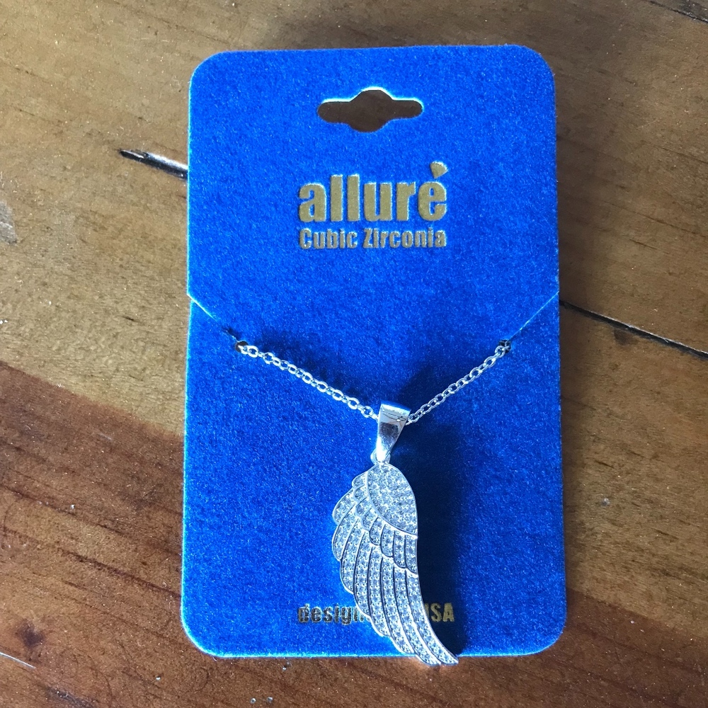 Angel wing necklace